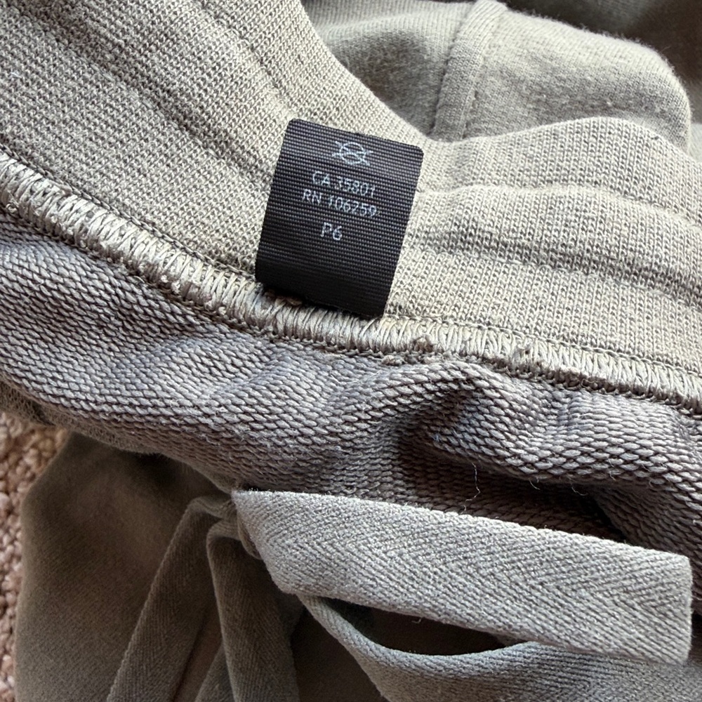 Lululemon City Sweat Jogger
Grey Sage - Picture 14 of 14
